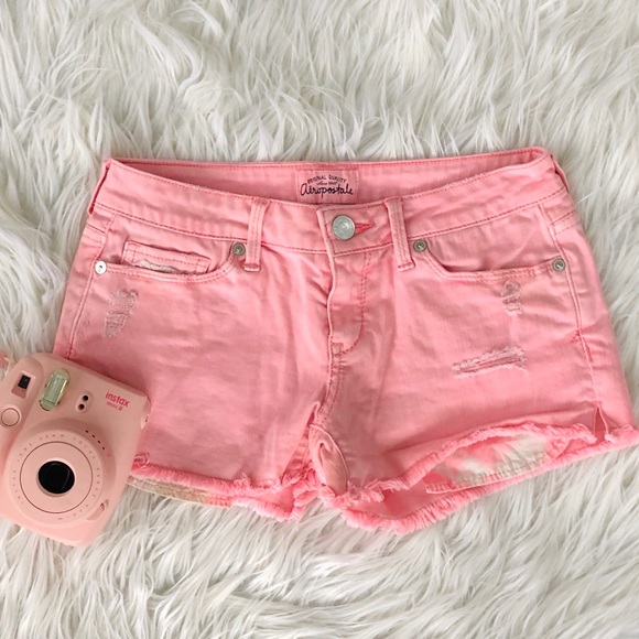 Pink shorts - Picture 3 of 3